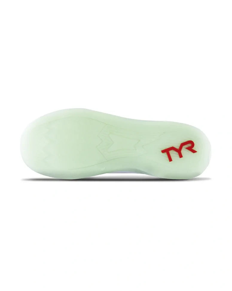 Tênis TYR CXT-2 Trainer Branco/Multicor — vista superior do cabedal mesh com acentos multicoloridos